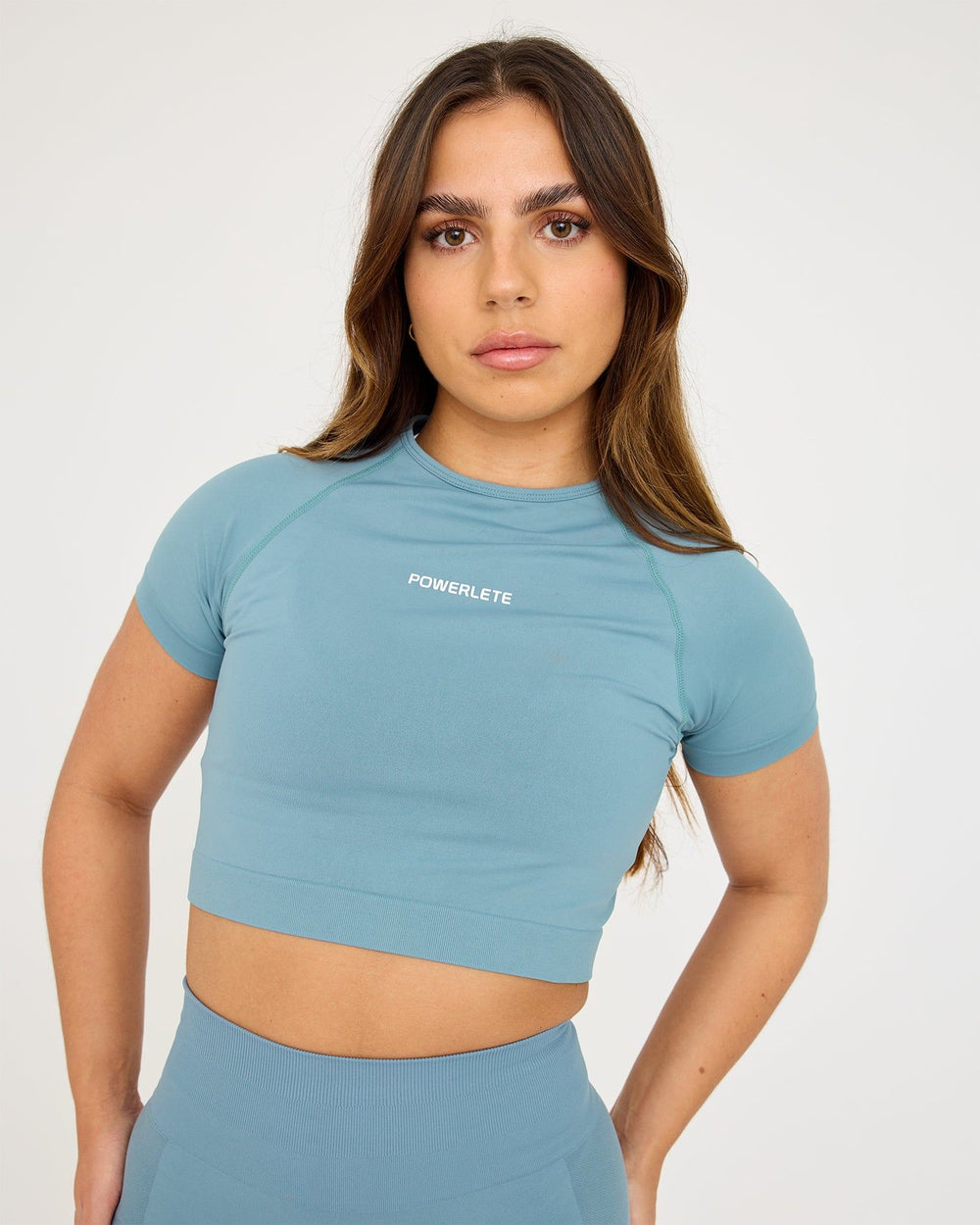 Nahtloses SS-Crop-Top von Evolve